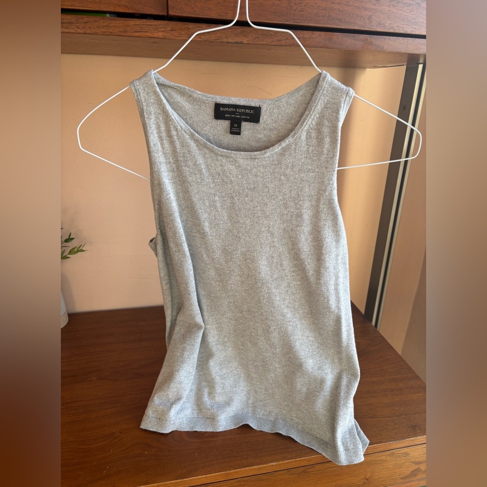 Banana Republic Gray Sleeveless Tank Top